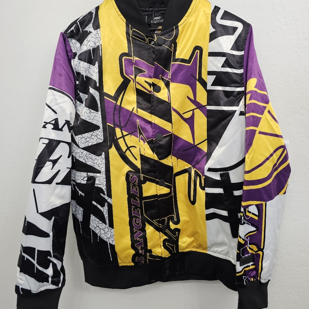 NWT Los Angeles Lakers Mash up Satin Jacket Men’s size M